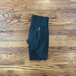 Gym shark leggings